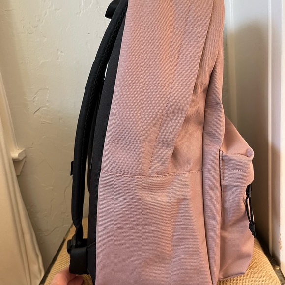 NWT Herschel Classic XL BackPack Ash Rose - Picture 11 of 12